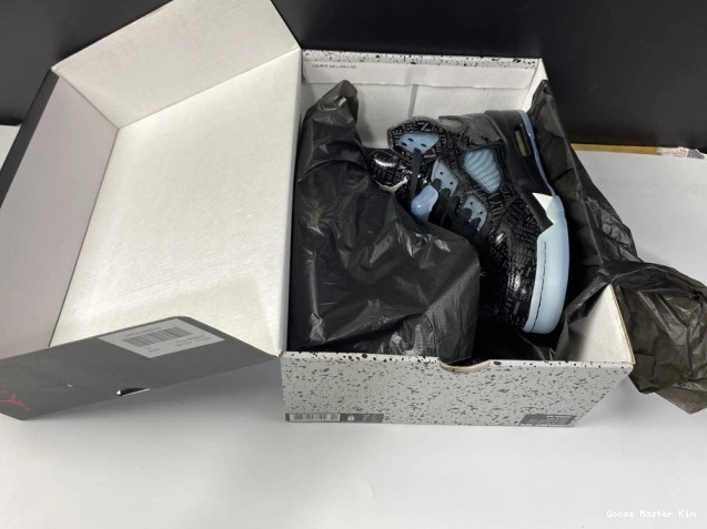 AIR Retro 5 Jordan 633068-010 Doernbecher 0620